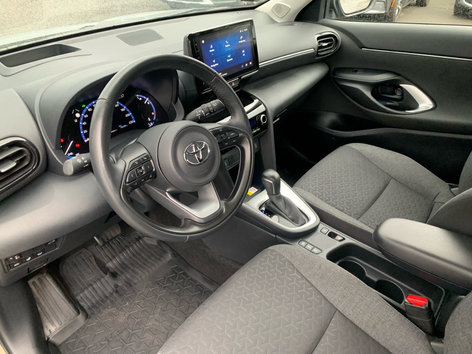 Toyota Yaris Cross 1,5 Hybrid Active Tech e-CVT 5d