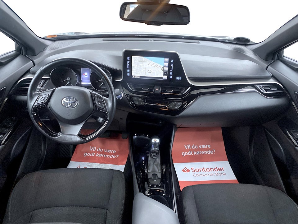 Toyota C-HR 1,8 Hybrid Premium Selected CVT 5d