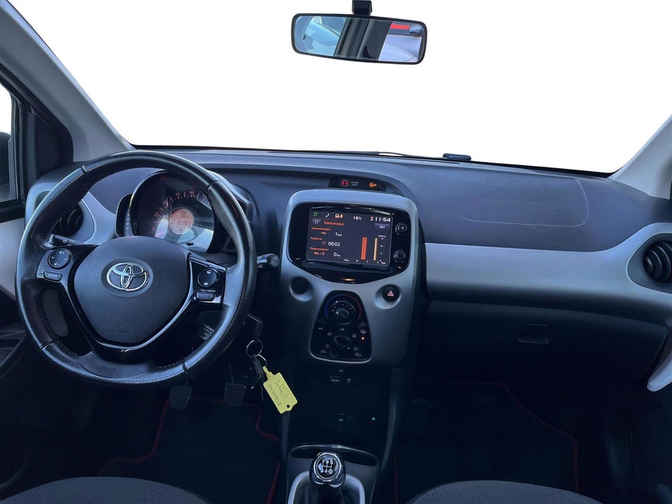 Toyota Aygo 1,0 VVT-i x-sky 5d