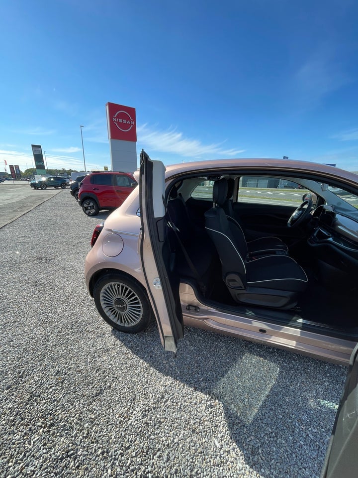 Fiat 500e 42 Icon 3+1 4d