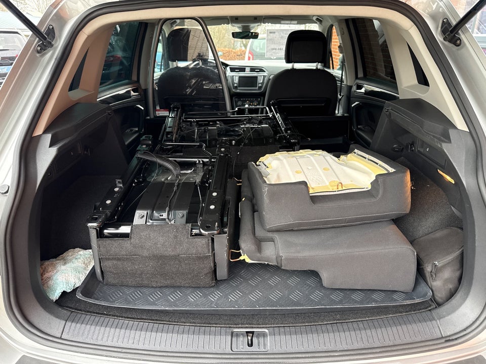 VW Tiguan 1,4 TSi 150 Highline DSG Van 5d