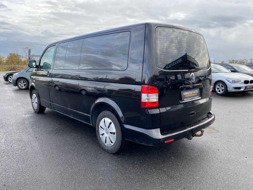VW Caravelle 2,5 TDi 130 Trendline aut. lang 4d