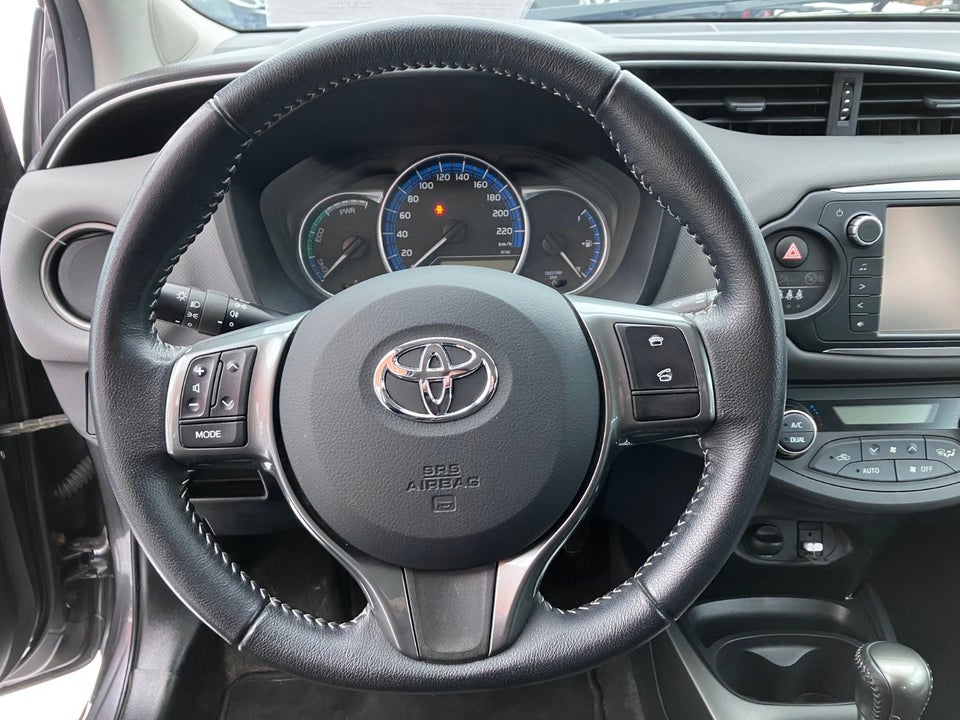 Toyota Yaris 1,5 Hybrid H1 e-CVT 5d