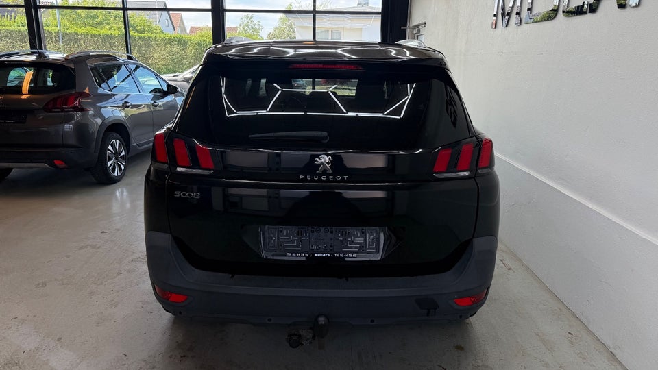 Peugeot 5008 1,2 e-THP 130 Allure 7prs 5d