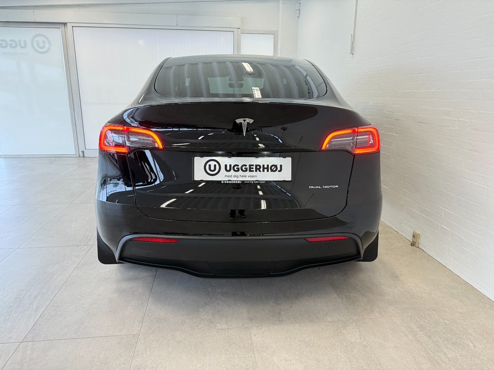Tesla Model Y Long Range AWD 5d