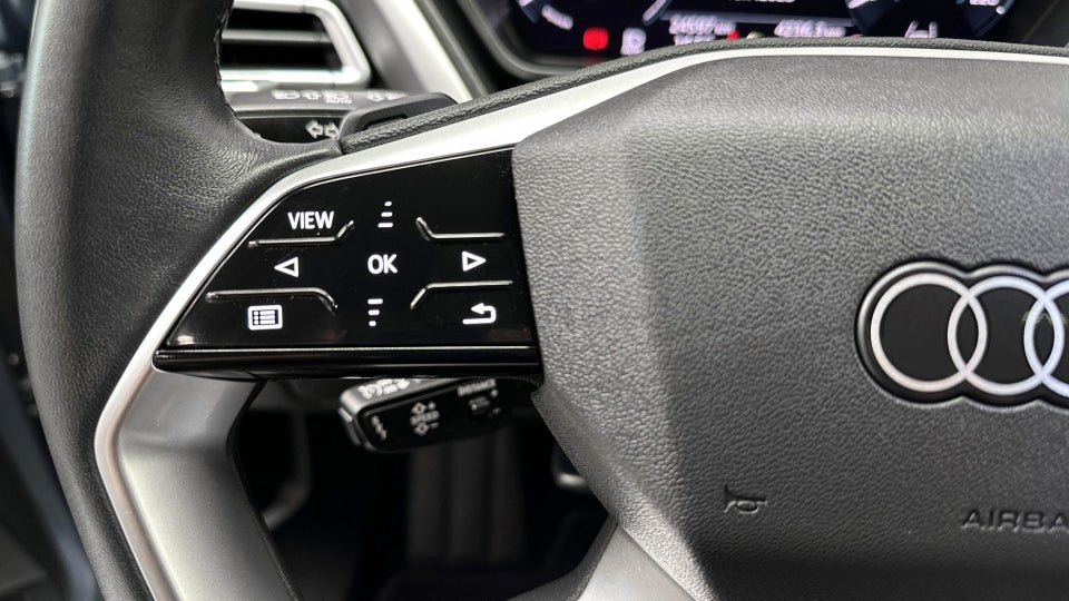 Audi Q4 e-tron 35 S-line 5d