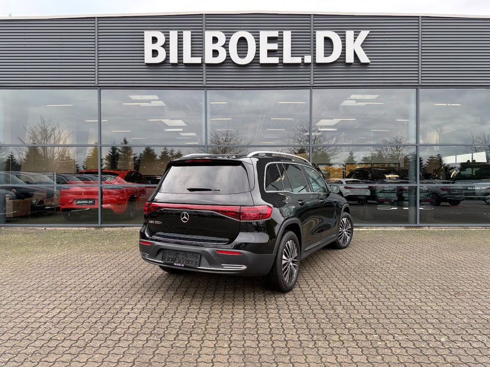 Mercedes EQB250+ Progressive 5d