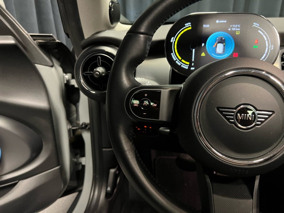 MINI Cooper SE Edition Premium Plus 3d