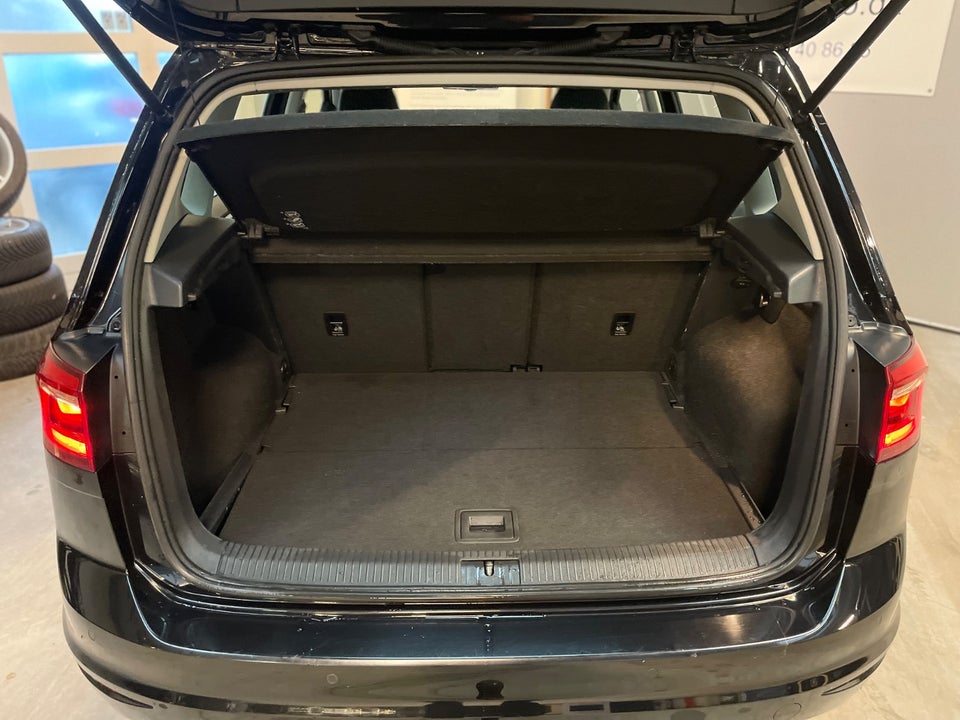 VW Golf Sportsvan 1,6 TDi 110 Highline DSG 5d