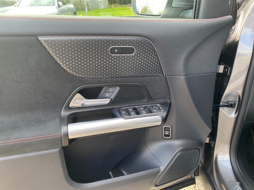 Mercedes EQA250+ AMG Advance 5d