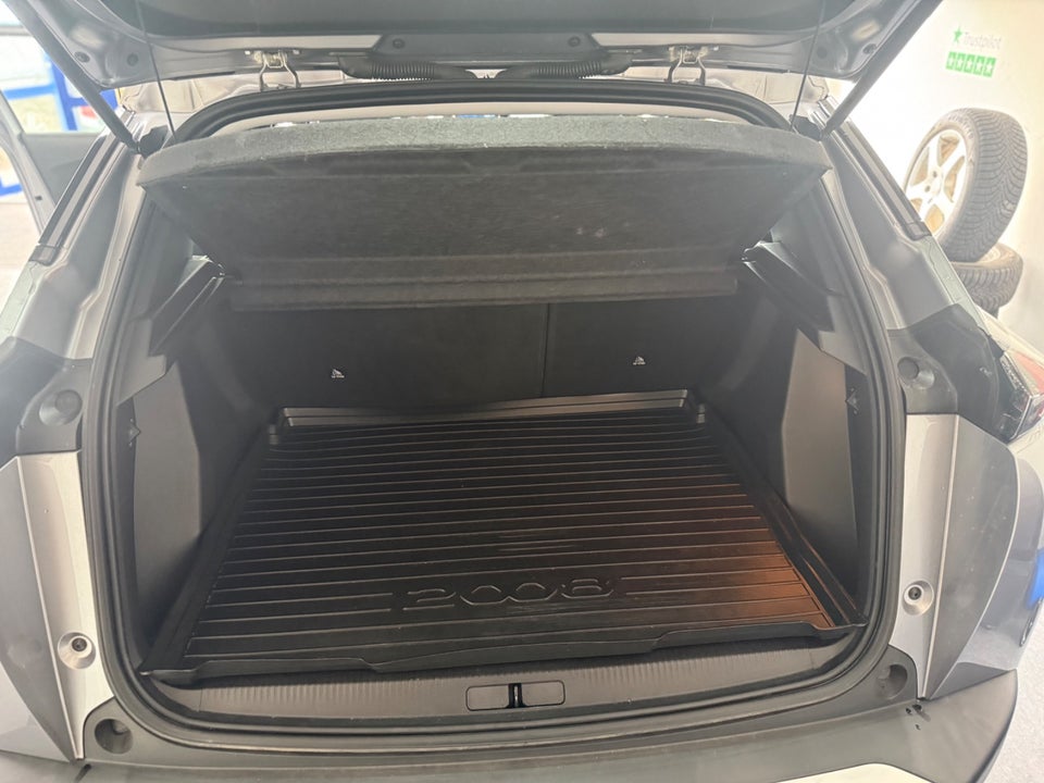 Peugeot 2008 1,2 PureTech 130 Allure EAT8 5d