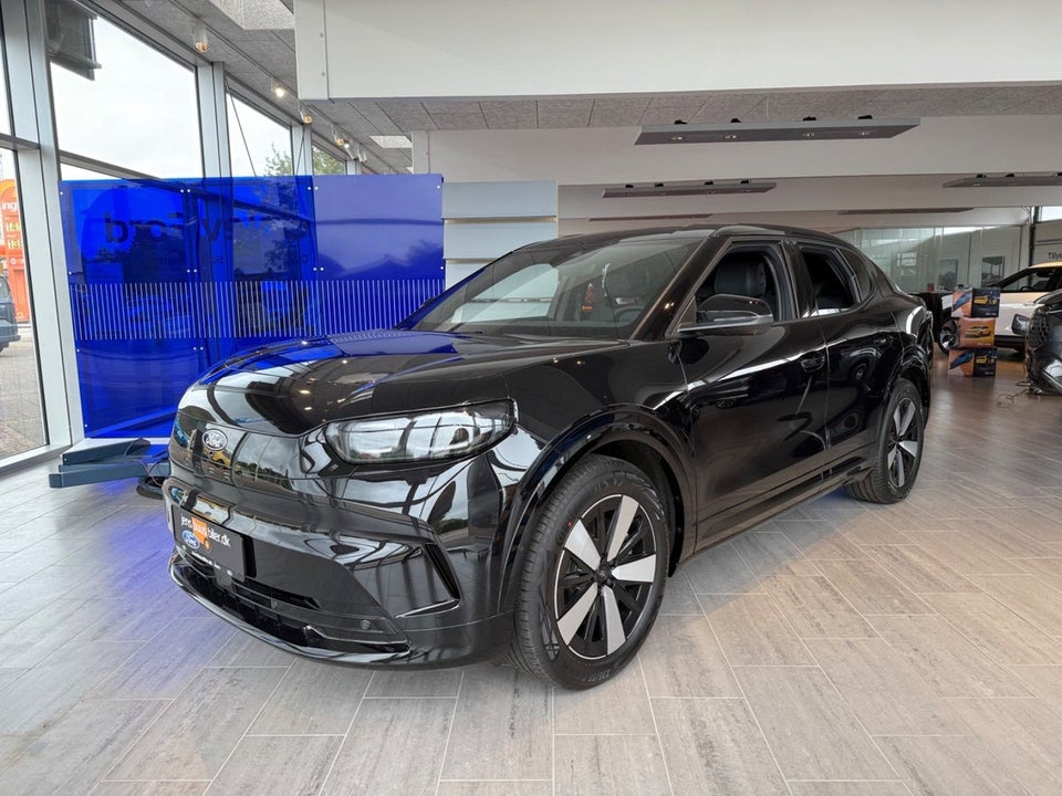 Ford Capri 82 Select Extended Range 5d