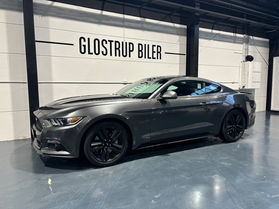 Ford Mustang 2,3 EcoBoost Fastback 2d