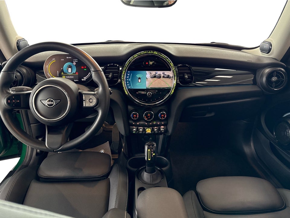 MINI Cooper SE Classic Trim 3d