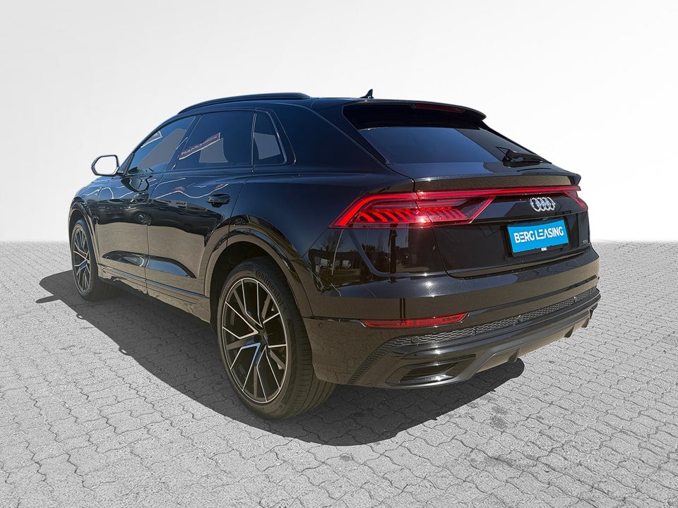 Audi Q8 50 TDi S-line quattro Tiptr. 5d