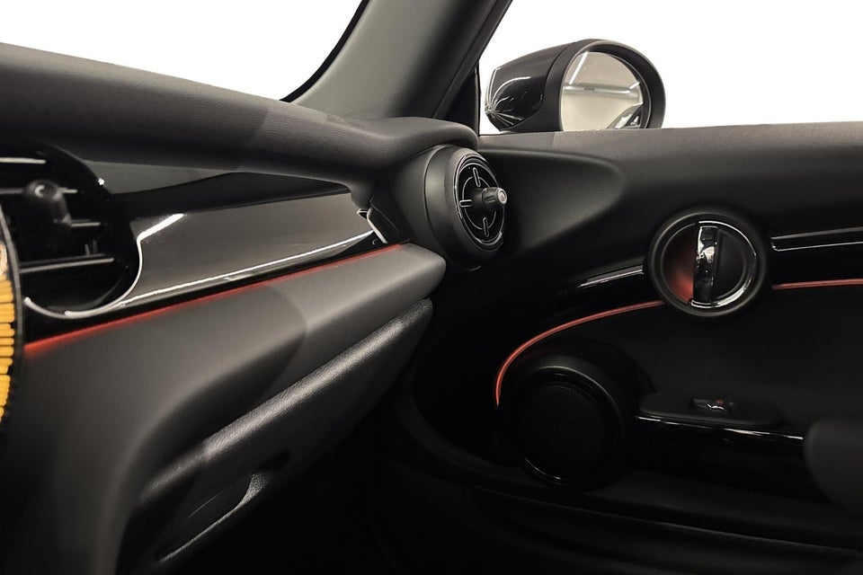 MINI Cooper SE Classic Trim 3d