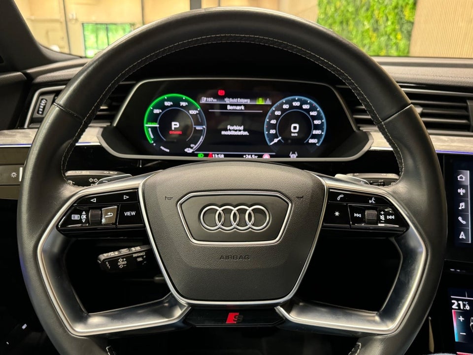 Audi e-tron S quattro 5d