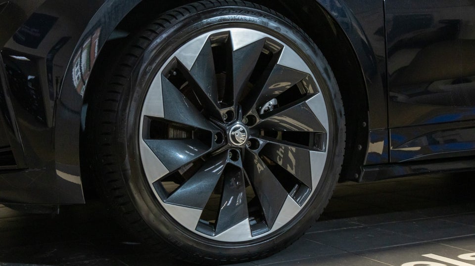 Skoda Enyaq 80 iV Sportline 5d