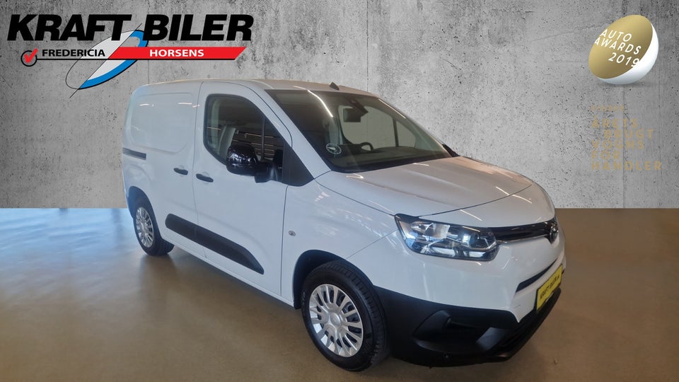 Toyota ProAce City 1,5 D 102 Medium Comfort 5d