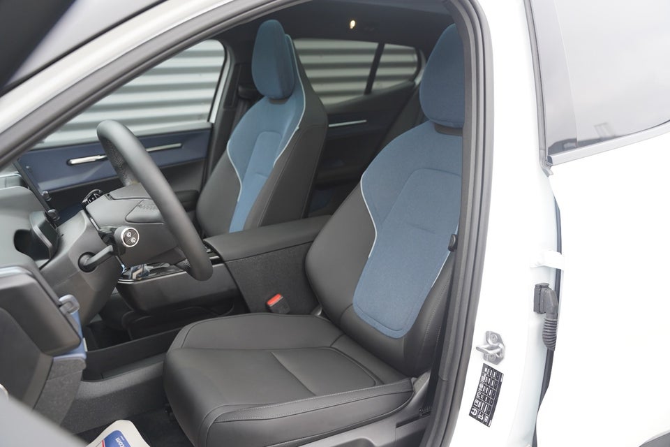 Volvo EX30 Twin Performance Ultra 5d