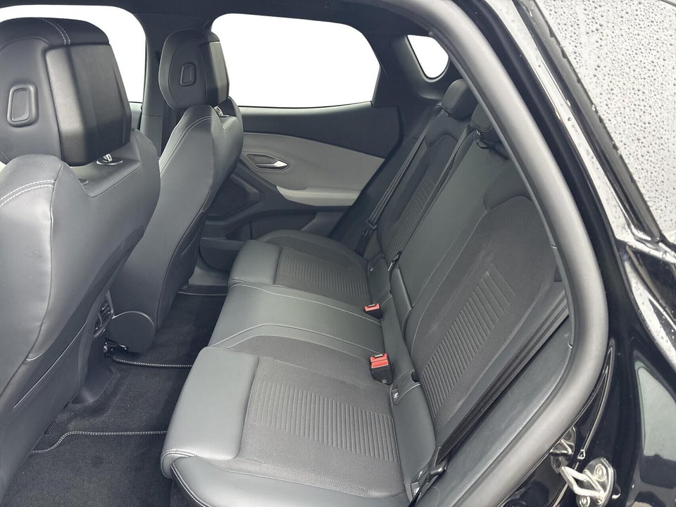 Ford Capri 77 Premium Extended Range 5d