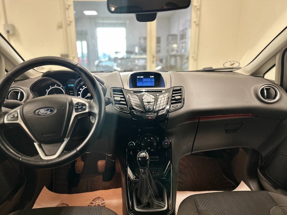 Ford Fiesta 1,0 65 Titanium 5d