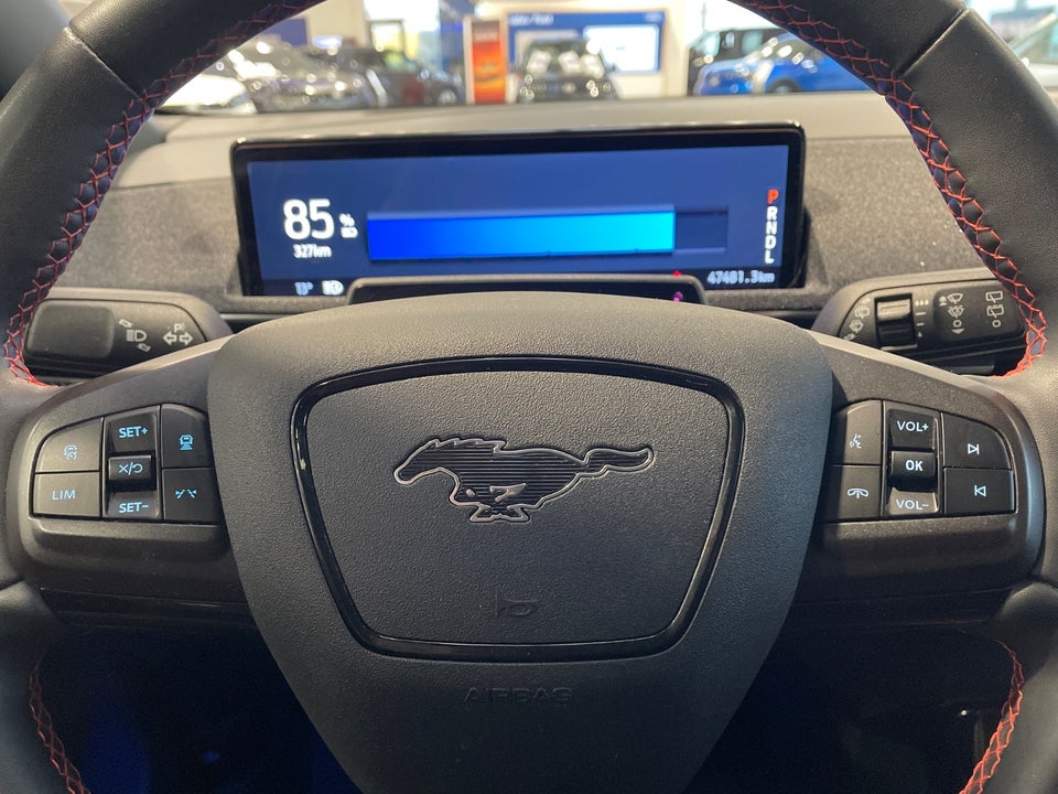 Ford Mustang Mach-E 75 Standard Range AWD 5d