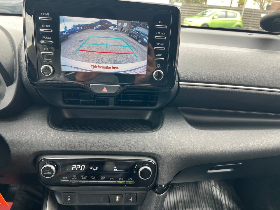 Toyota Yaris 1,5 Hybrid H3 e-CVT 5d