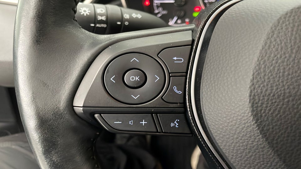 Toyota Corolla 1,8 Hybrid H1 MDS 5d