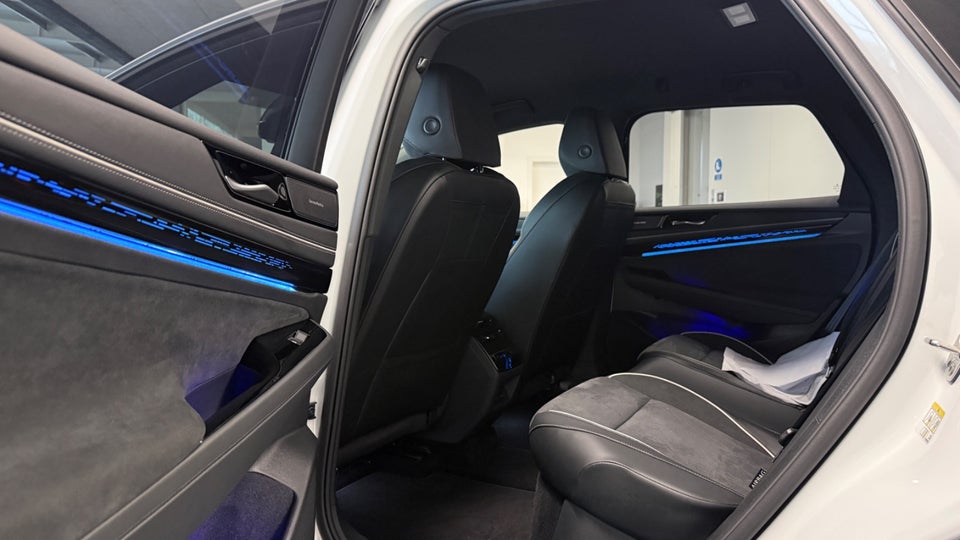 VW ID.7 77 Style+ Tourer 5d