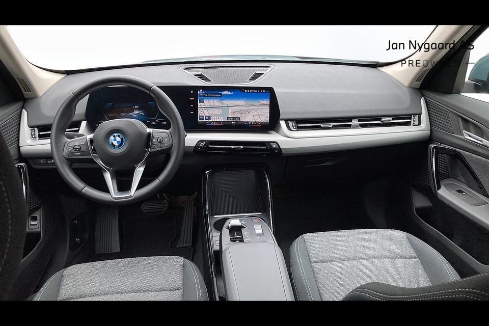 BMW iX1 xDrive30 5d