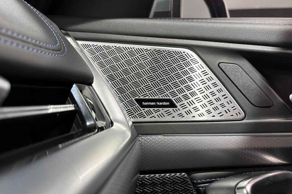 BMW iX1 xDrive30 Fully Charged 5d