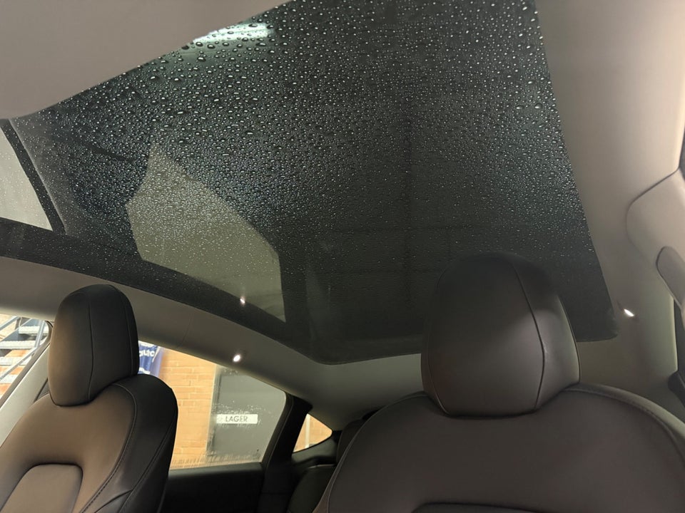 Tesla Model Y Long Range AWD 5d