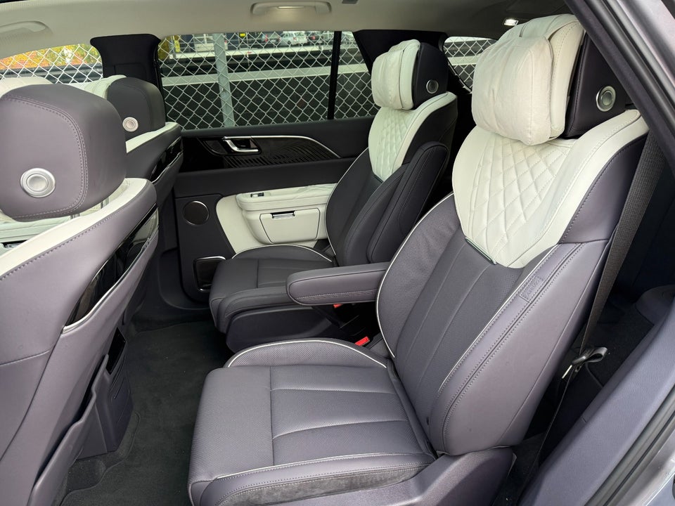 Hongqi E-HS9 99 Exclusive 5d