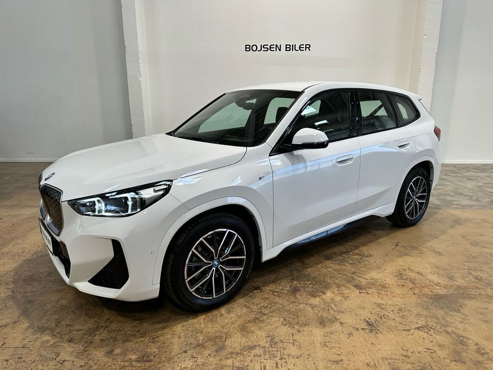 BMW iX1 eDrive20 M-Sport 5d