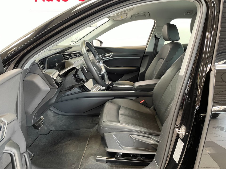 Audi e-tron 50 quattro 5d