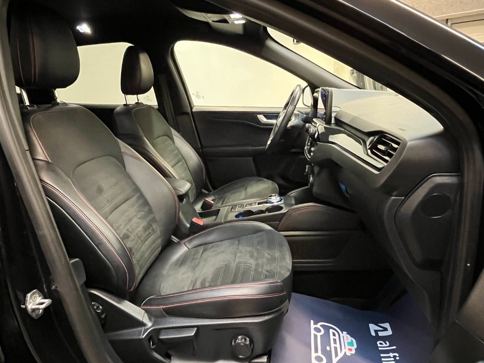 Ford Kuga 2,5 PHEV ST-Line X CVT 5d