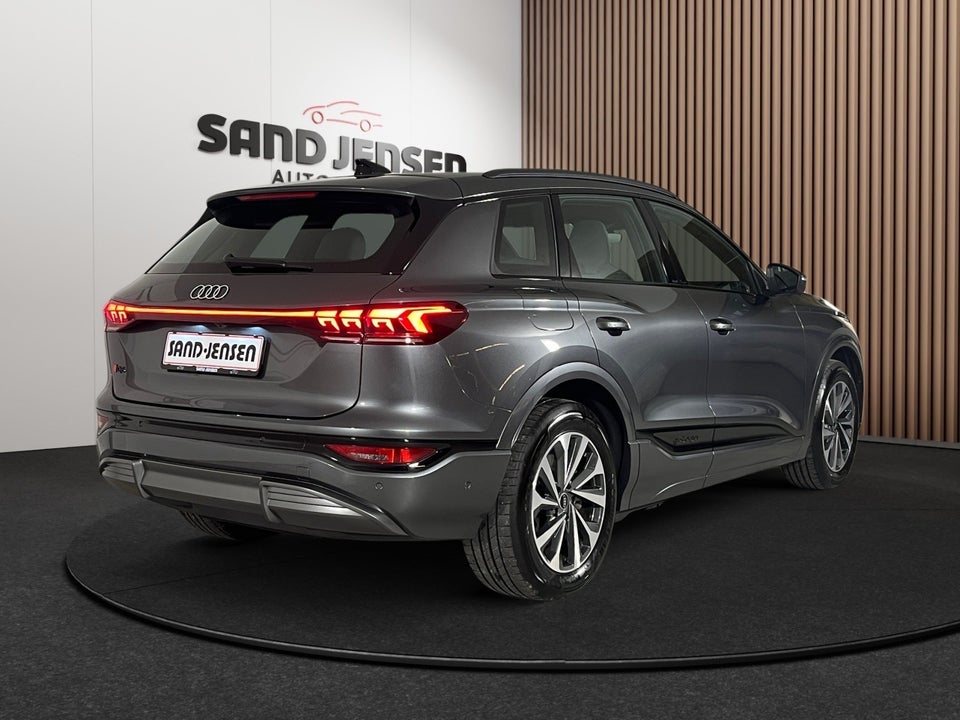 Audi Q6 e-tron S-line quattro 5d