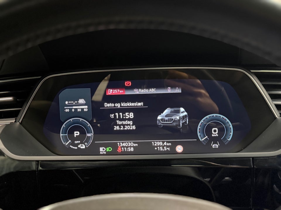 Audi e-tron 55 S-line quattro 5d