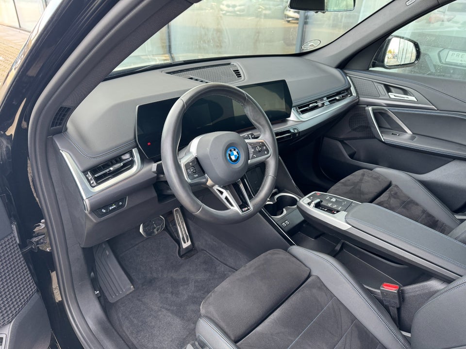 BMW iX1 xDrive30 M-Sport Premium 5d