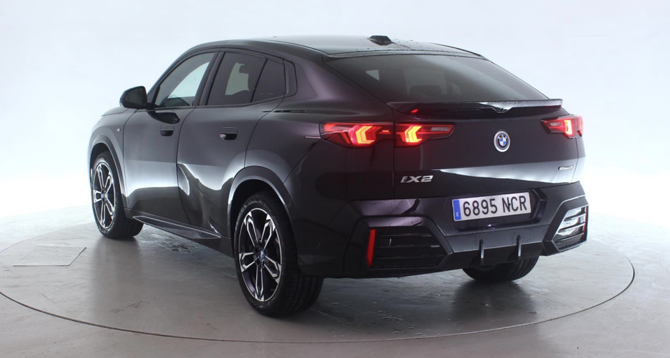 BMW iX2 eDrive20 M-Sport 5d