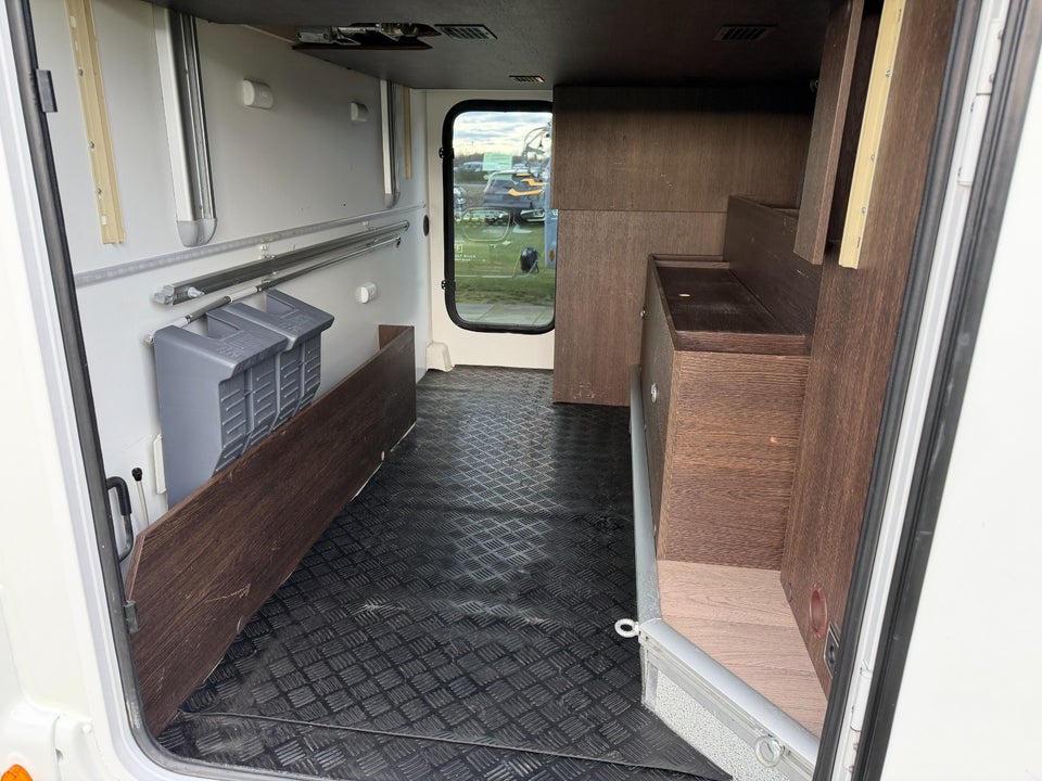 Ford Benimar 2,0 Tessoro 497 3d