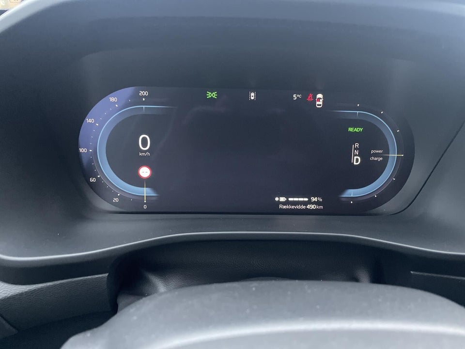 Volvo EX40 Extended Range Black Edition 5d