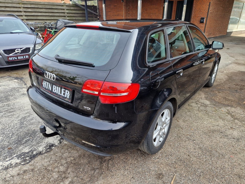 Audi A3 1,6 TDi Ambition Sportback 5d
