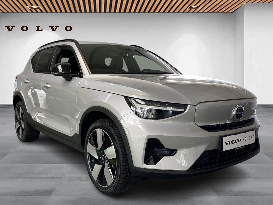 Volvo XC40 ReCharge Extended Range Plus 5d