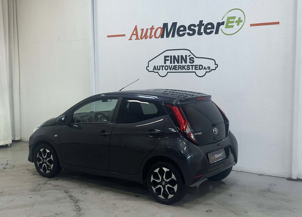 Toyota Aygo 1,0 VVT-i x-play 5d