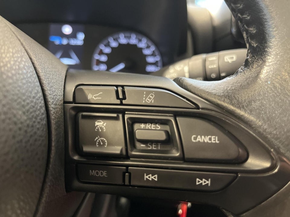 Toyota Yaris 1,5 Active 5d