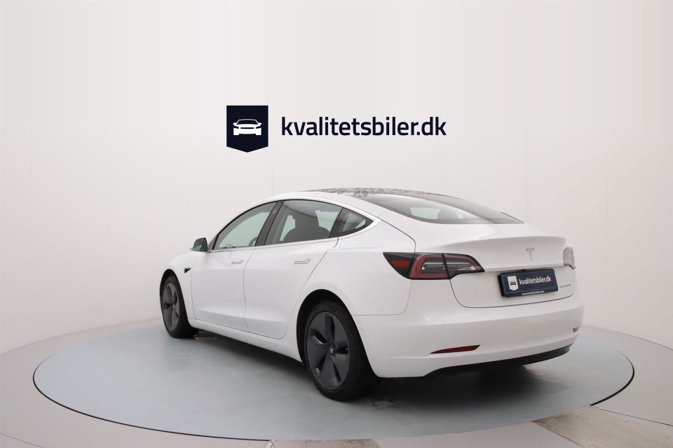 Tesla Model 3 Standard Range+ RWD 4d