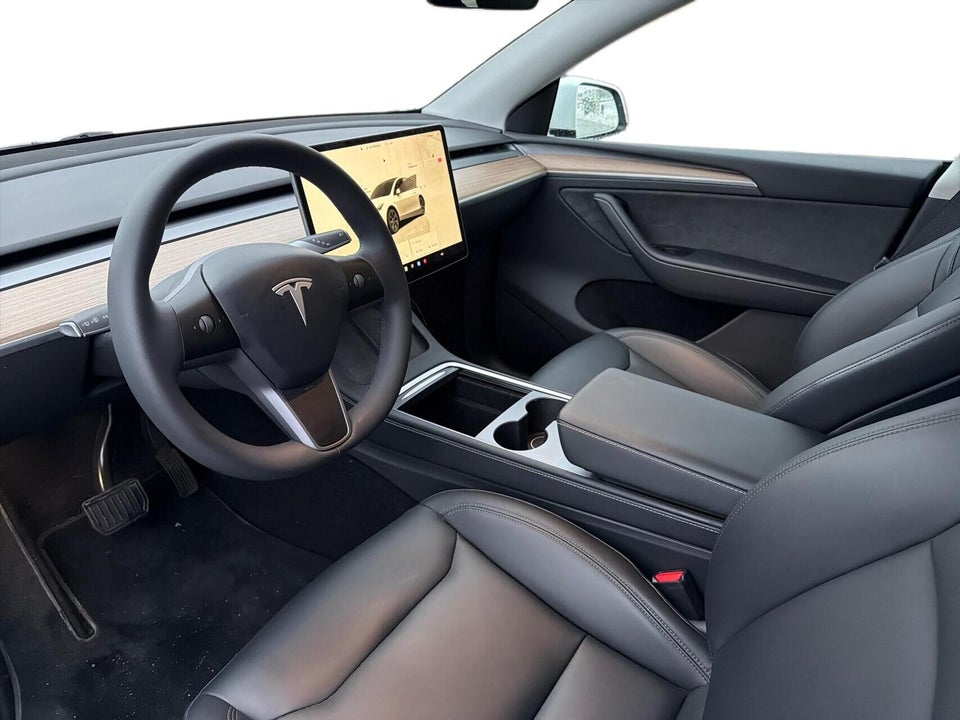 Tesla Model Y Long Range RWD 5d