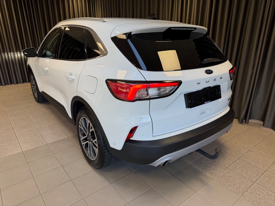 Ford Kuga 2,5 PHEV Titanium CVT 5d